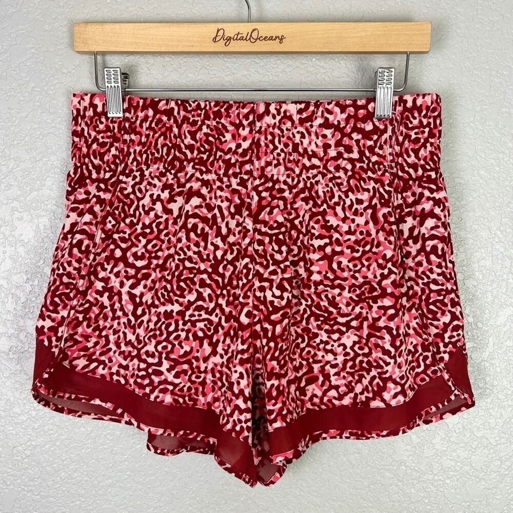 Athleta NWOT Mesh Racer Run High Rise 3" Short Red Pink S Runner Athletic Animal - Picture 2 of 11